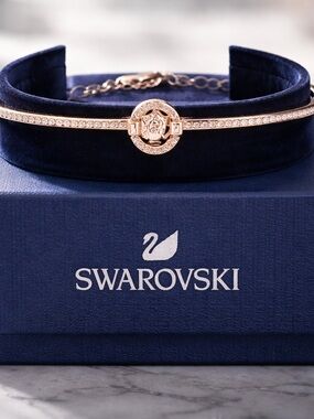 Swarovski Rose Gold Bracelet with Rose Gold Crystal Bar